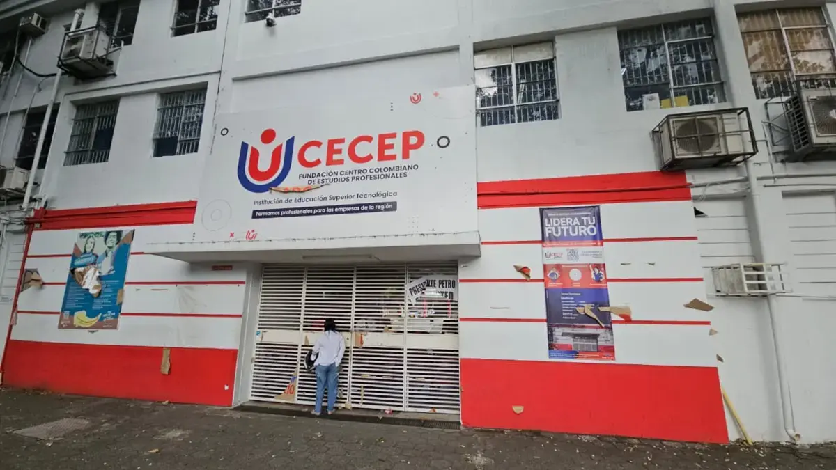 ¿Qué pasará con los 1.064 estudiantes de la Fundación Cecep, la universidad que cerrará sus puertas en Cali? Este es un panorama de la unidad crítica

 – En la mira