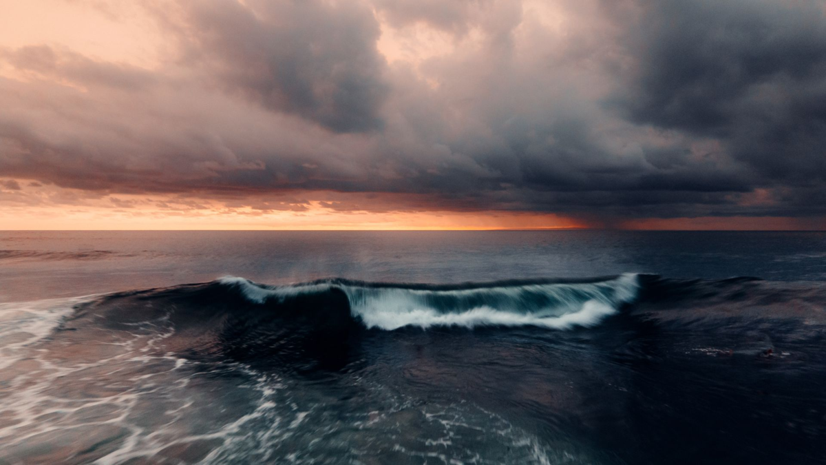 olas de hasta 4,5 metros y viento fuerte requieren especial precaución
 – En la mira