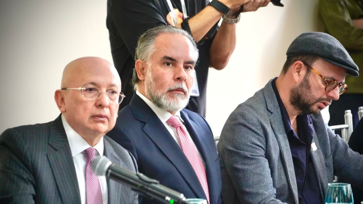 Lucha continua dentro del Gobierno de Gustavo Petro como profundizar grietas en su mando

 – En la mira