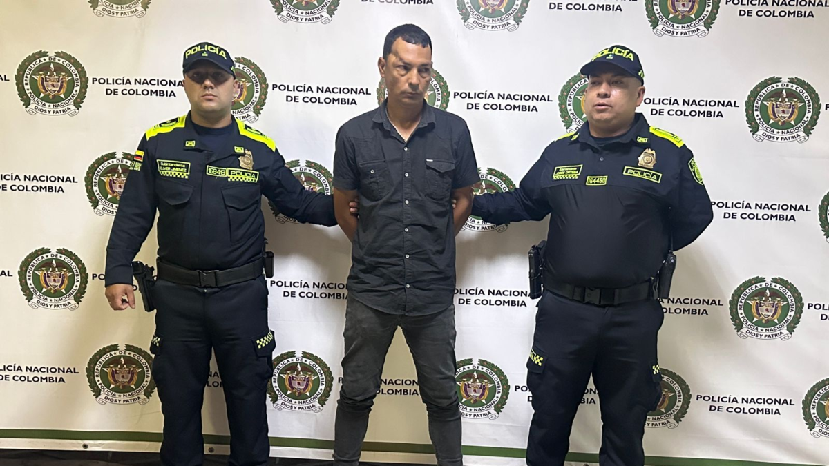 Se cayó en Medellín cuando viajó a una reunión con otros funcionarios de nivel superior

 – En la mira