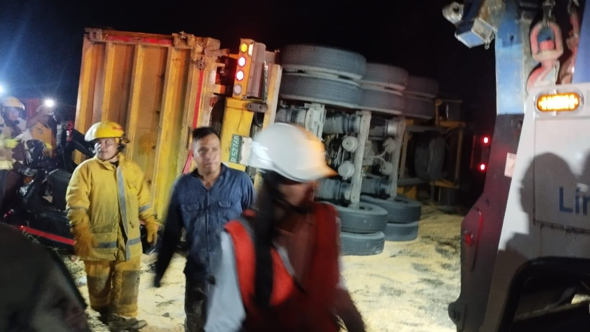 un accidente de tráfico mataría a tres personas; esto es lo que se sabe

 – En la mira