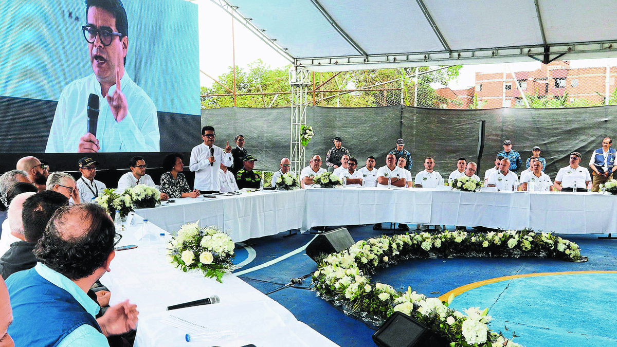 Foros de discusión sobre crimen organizado, estrategia electoral arriesgada

 – En la mira