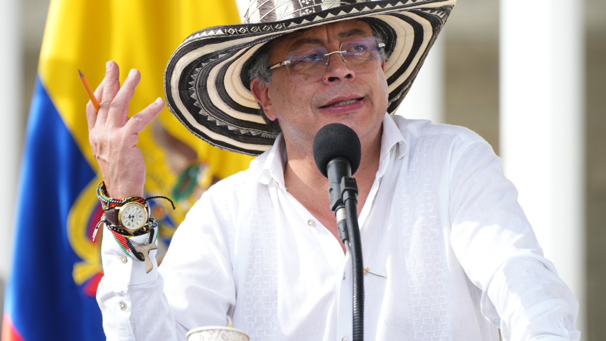 “Quieren un golpe de estado contra mí”

 – En la mira