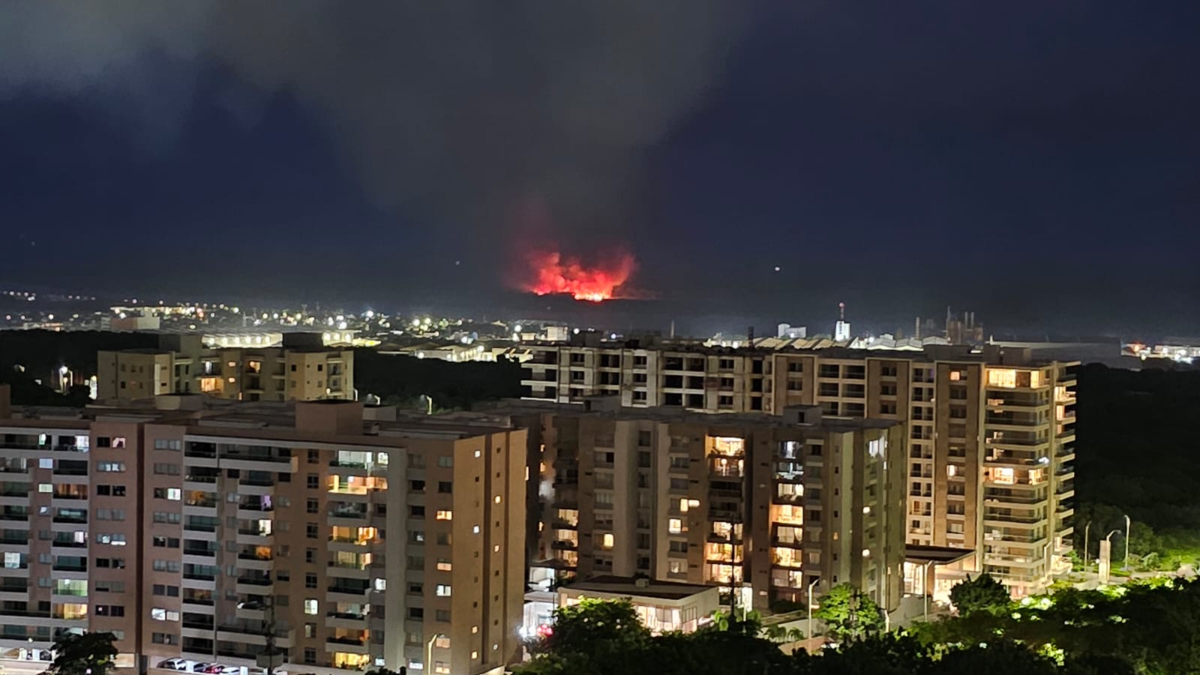 Nuevos incendios en el sector “La Playita” afectan el ecosistema y la calidad del aire en Barranquilla

 – En la mira
