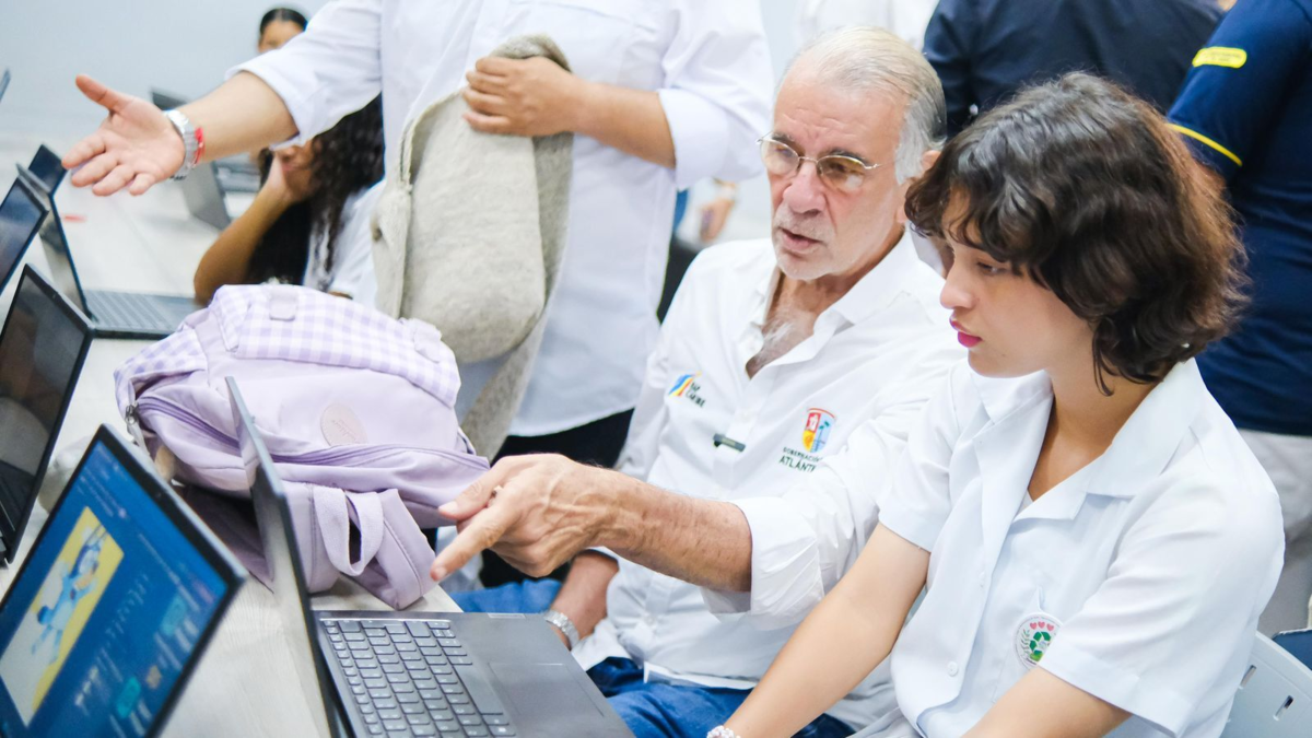 El Gobierno del Atlántico amplía las subvenciones al transporte para universitarios y realiza nuevos cambios

 – En la mira