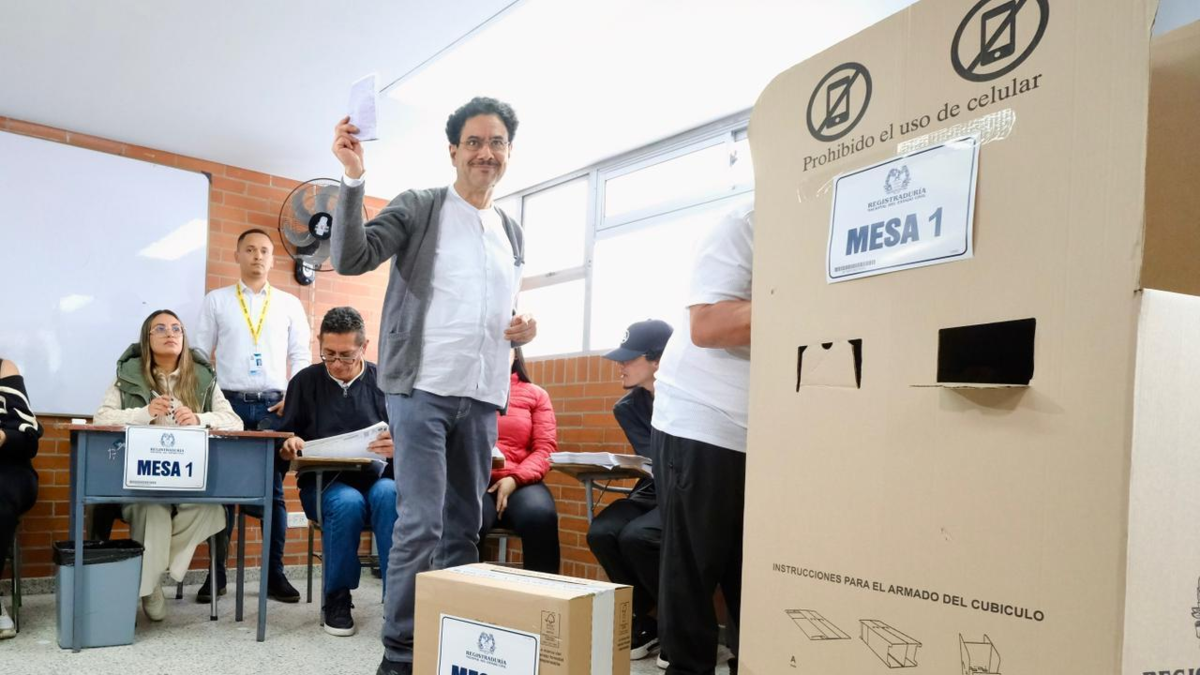 ¿Éxito o fracaso? ¿Qué significan los 2,6 millones de votos que recibió el Pacto Histórico en consulta interna el domingo?
 – En la mira