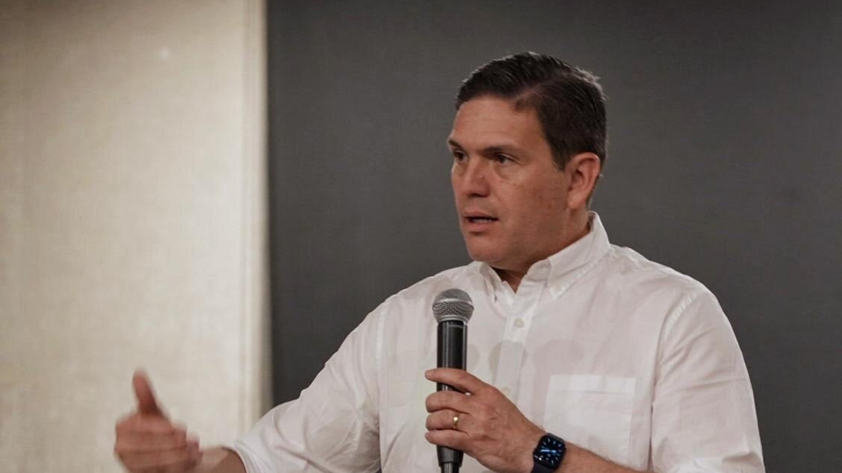 “Colombia merece un gobierno digno del pueblo”

 – En la mira