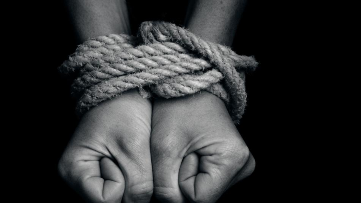 Una mujer colombiana contó cómo su amiga la vendió a una red de tráfico de personas en Asia:
 – En la mira