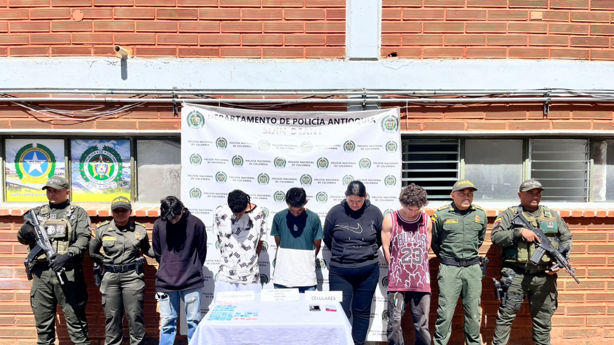 Cinco personas indicadas en secuestro, tortura y asesinato a prisión.

 – En la mira