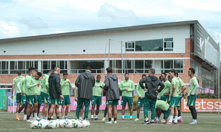 Nacional ya tiene nuevo entrenador: Es de la casa y avisaron a los jugadores

 – En la mira