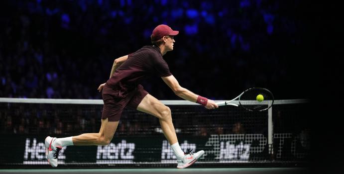 Jannik Sinner se clasificó para los cuartos de final de París-Bercy 2025
 – En la mira