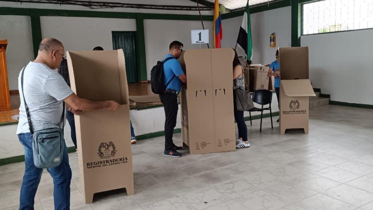 Una consulta a la Convención de Historia inauguró el 26 de octubre una feria de contratación millonaria en las regiones: así se ha desarrollado

 – En la mira