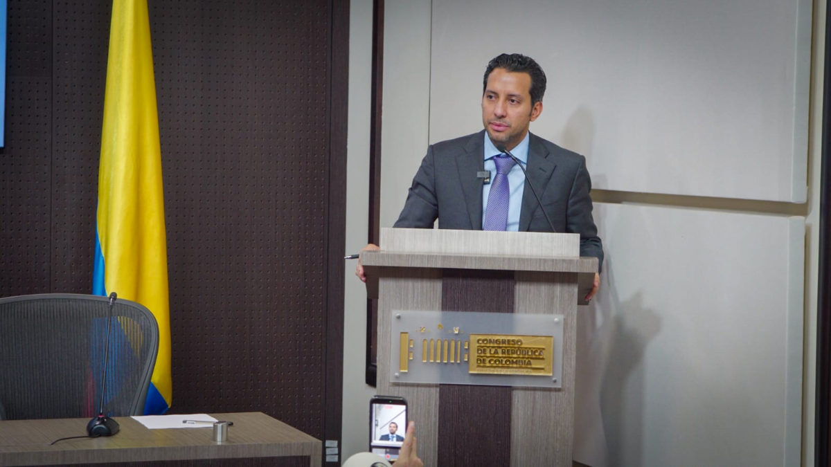 “Venganza disfrazada de decisión partidista”

 – En la mira