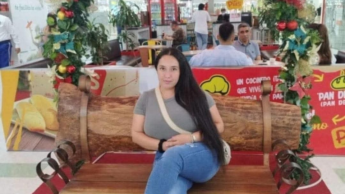 el hombre asesinaría a su expareja y también atacaría con un cuchillo al actual novio de la víctima fatal

 – En la mira