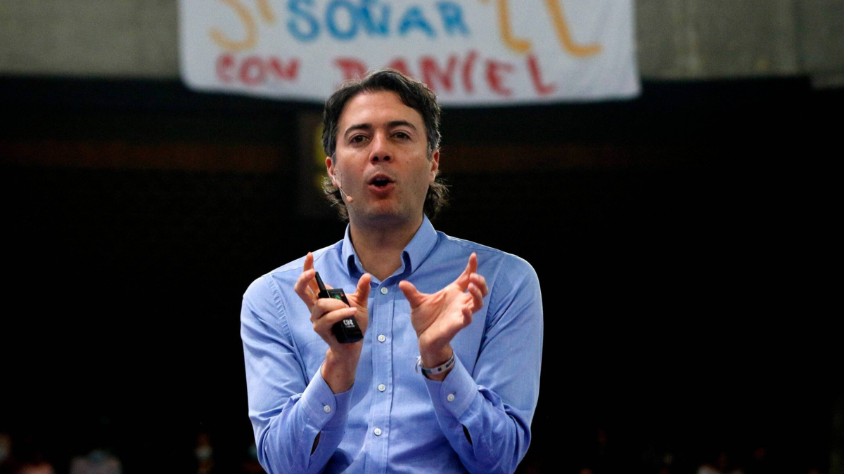 La Registraduría confirmó con firmas la negativa a registrar el movimiento de Daniel Quintero para buscar la presidencia

 – En la mira