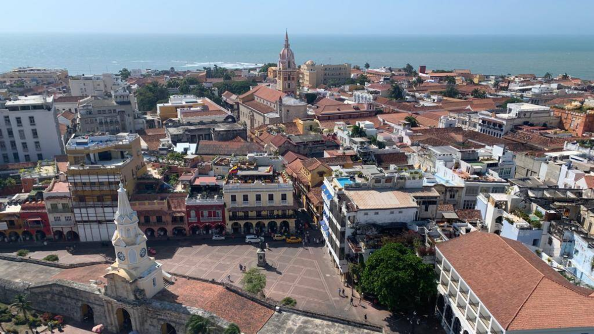 El Distrito de Cartagena ha presentado al Ayuntamiento un proyecto con el que pretende sanear más de 30 años de contratos obsoletos que han retrasado a la ciudad

 – En la mira