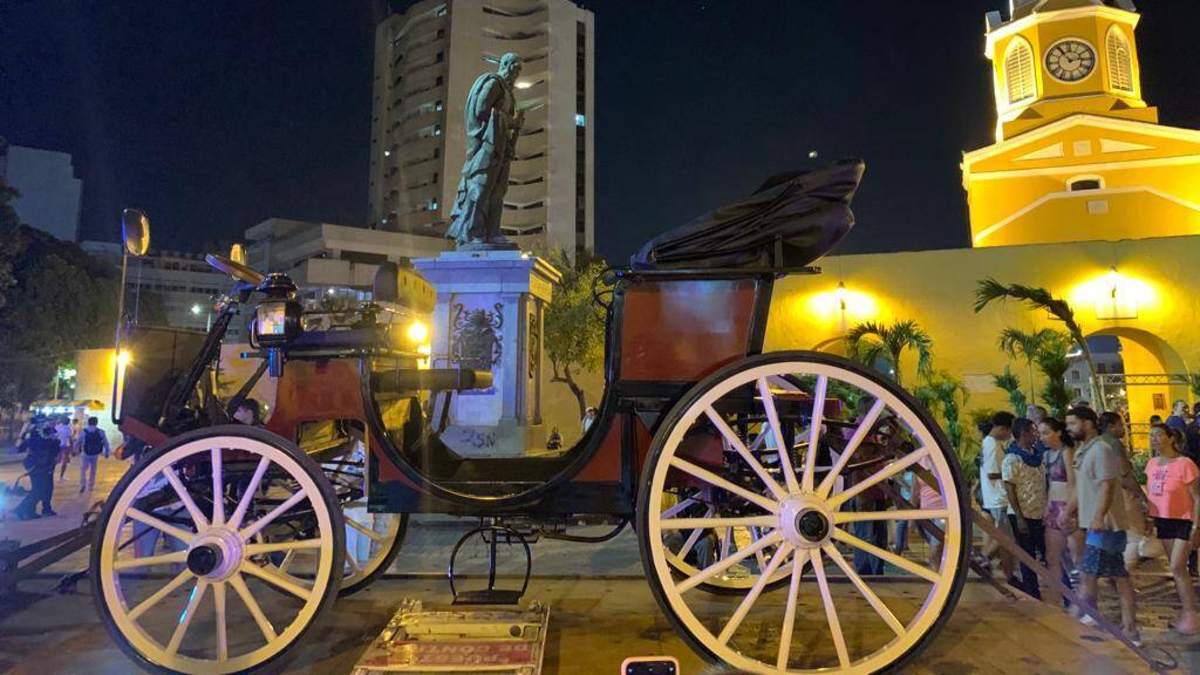 Todo listo para el lanzamiento de autos eléctricos que sustituirán a los caballos de tiro en Cartagena: adiós al maltrato animal

 – En la mira