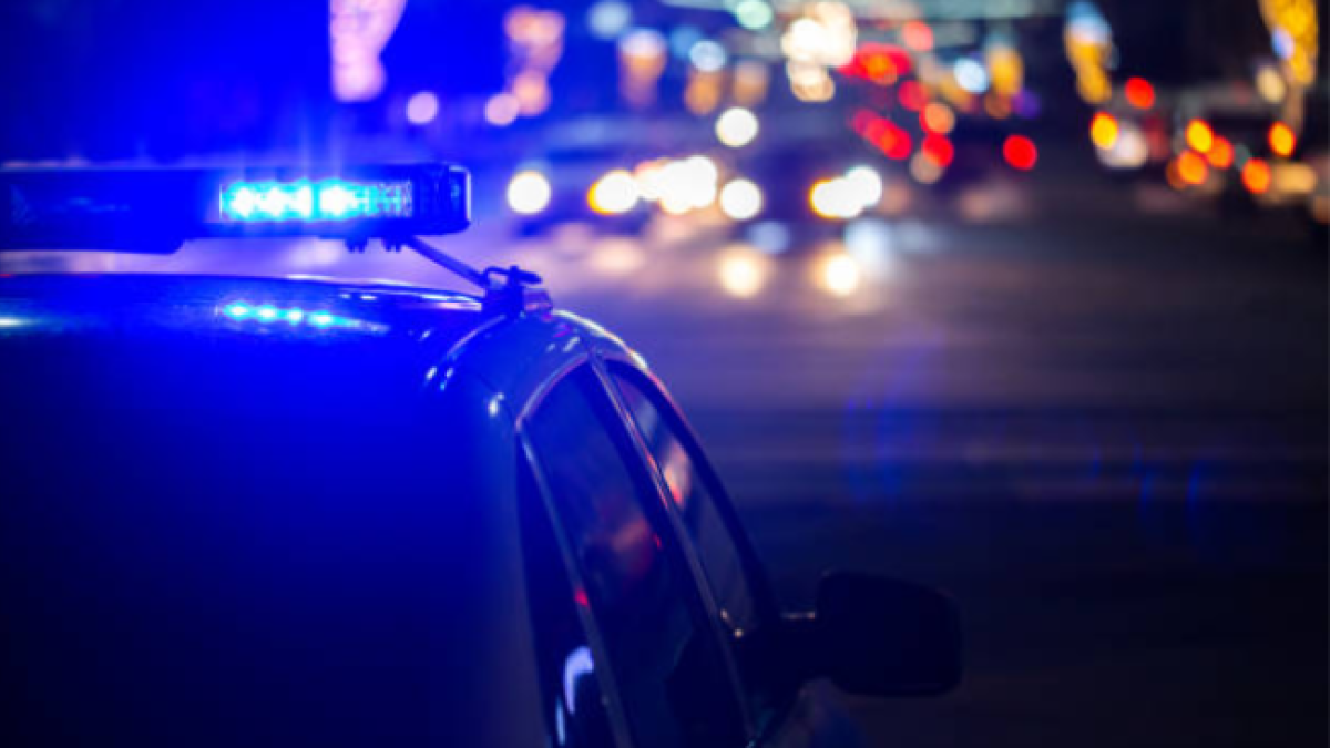 Dispositivo explota frente a edificio en el Distrito Industrial Los Mangos

 – En la mira