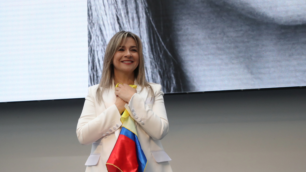 ¿Se queda Vicky Dávila sin jefa de campaña y directora de debate? Sandra Suárez y Alicia Arango dejarían su equipo

 – En la mira