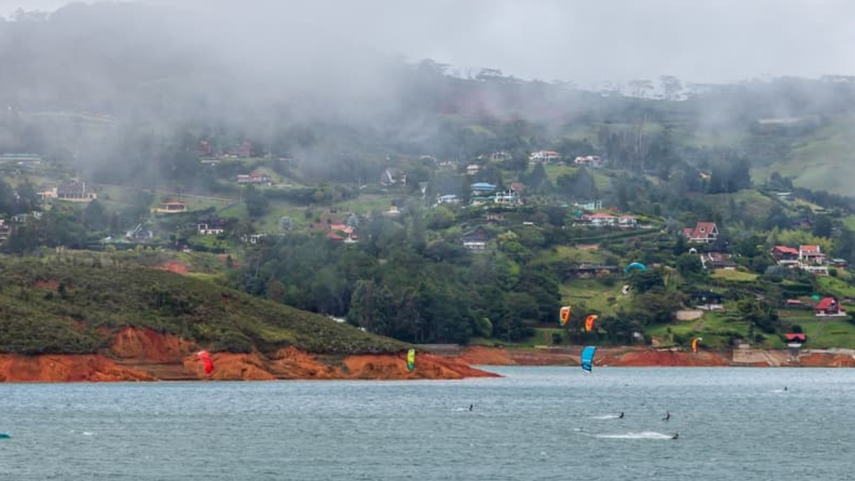 Un muerto y un desaparecido tras naufragar embarcación en el lago Calima en el Valle del Cauca

 – En la mira