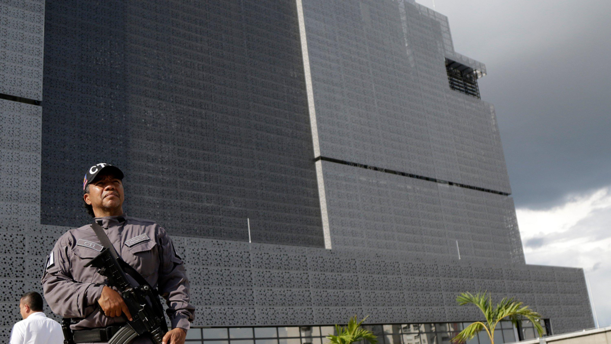 ¿Cómo se hizo realidad el sueño de los habitantes del centro de Cali durante 17 años?

 – En la mira