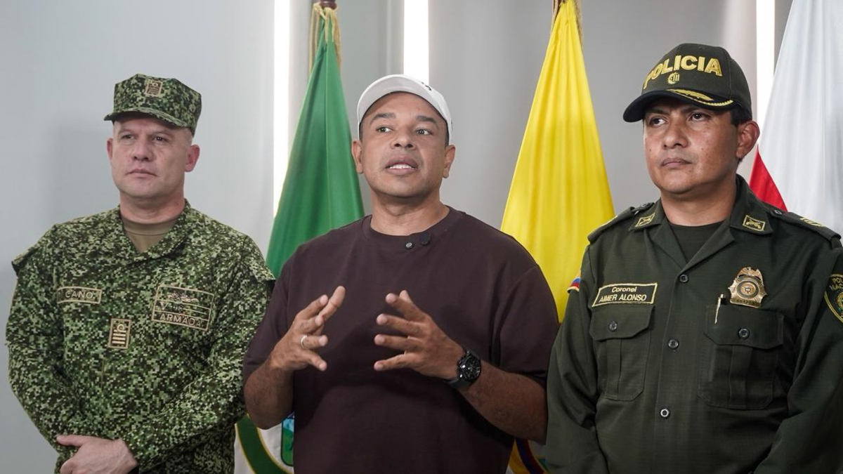 Ofrecen recompensa de 100 millones de dólares por los delincuentes

 – En la mira