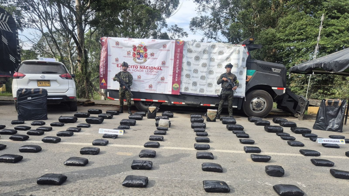 ¿Cómo lograron el ejército y la policía incautar más de media tonelada de droga?

 – En la mira