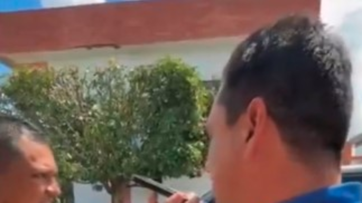 “Un tiro más y matarán al conductor”

 – En la mira