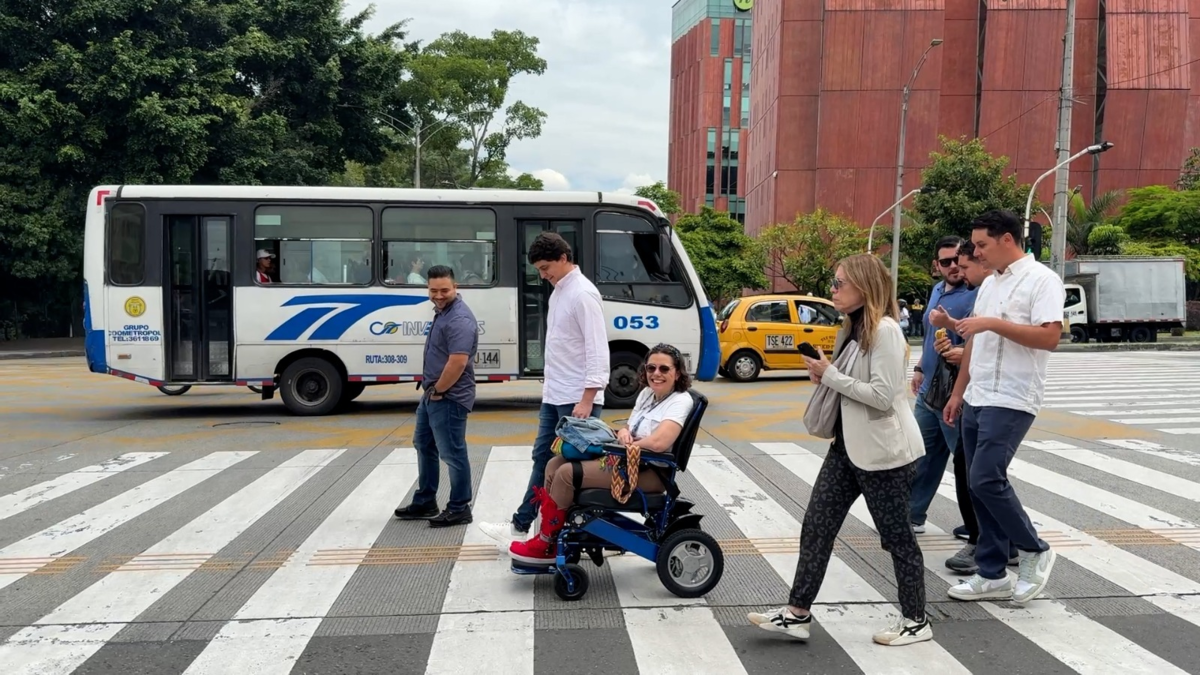 Ruta N ha comprometido 1.000 millones de pesos para buscar soluciones a problemas relacionados con la movilidad inclusiva y el acceso al transporte público en Medellín

 – En la mira