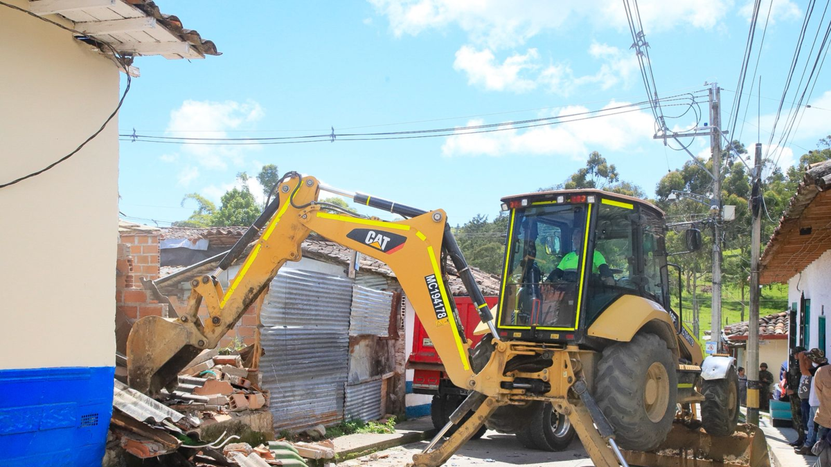 Derribaron tres “casas del vicio” en Abejorral: serán 36 en todo el departamento en 2024-2025

 – En la mira