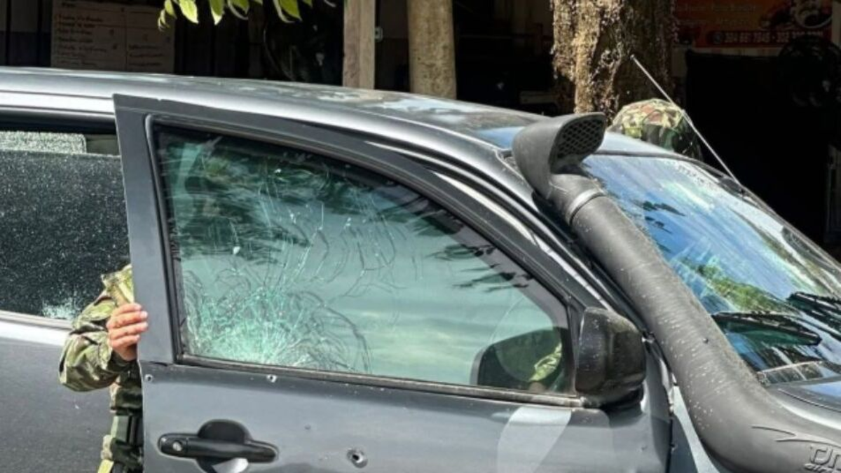 Un vehículo militar fue atacado con al menos diez disparos en Arauquita, estado de Arauca; tres uniformados resultaron heridos

 – En la mira