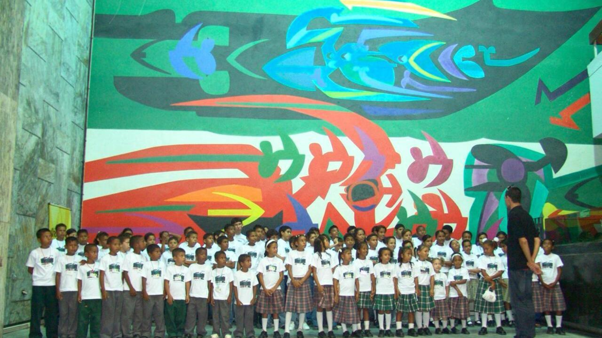 la monumental obra de Alejandro Obregón que vuelve a brillar en Barranquilla; Comienza la renovación del mural

 – En la mira