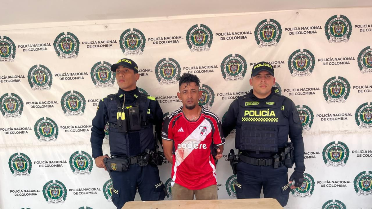 Fue capturado y liberado al menos cinco veces.

 – En la mira