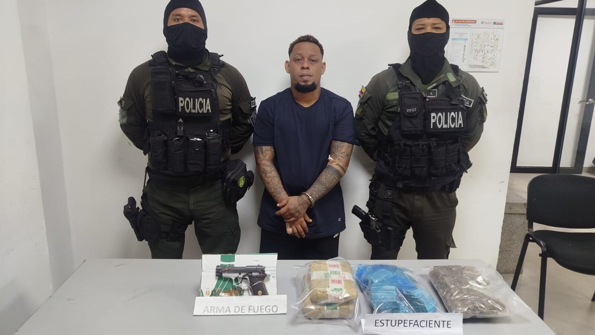 Capturan al presunto capo de la zona de Los Pepes en Malambo y a la presunta mano derecha de “Castor” en Bogotá

 – En la mira