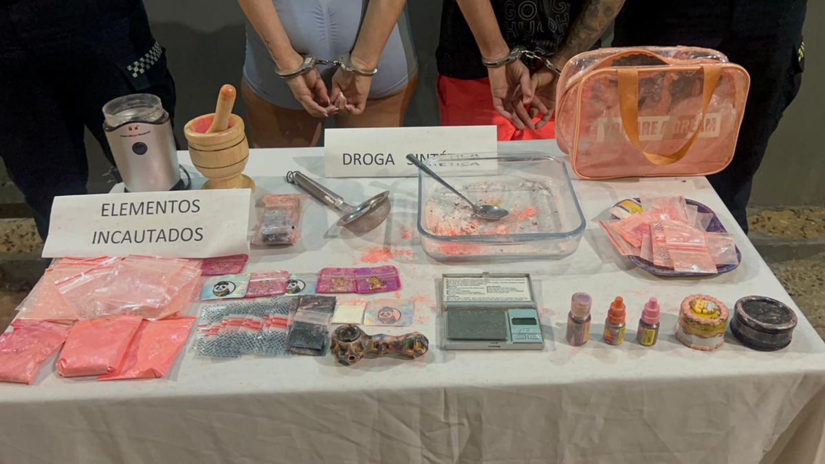 Fue procesado y distribuido por dos jóvenes, de 18 y 19 años.

 – En la mira