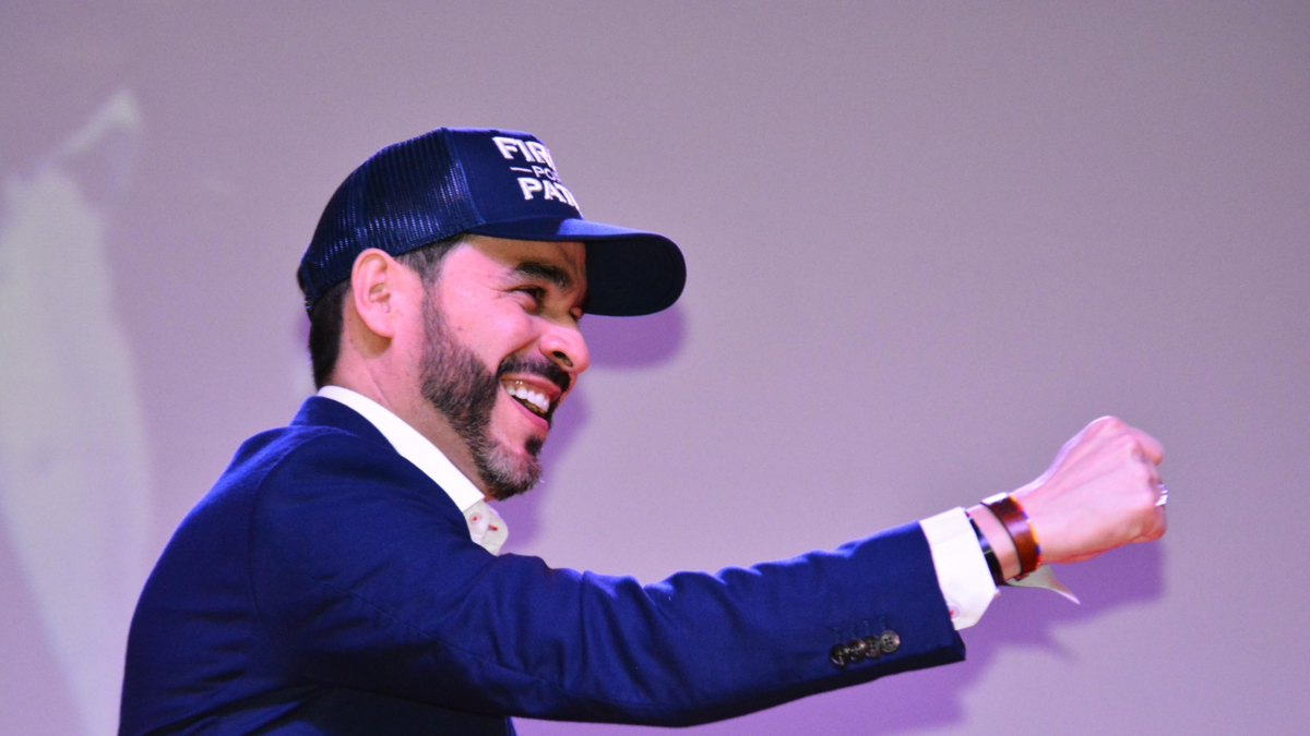 Abelardo de la Espriella habla de su precandidatura a la presidencia

 – En la mira