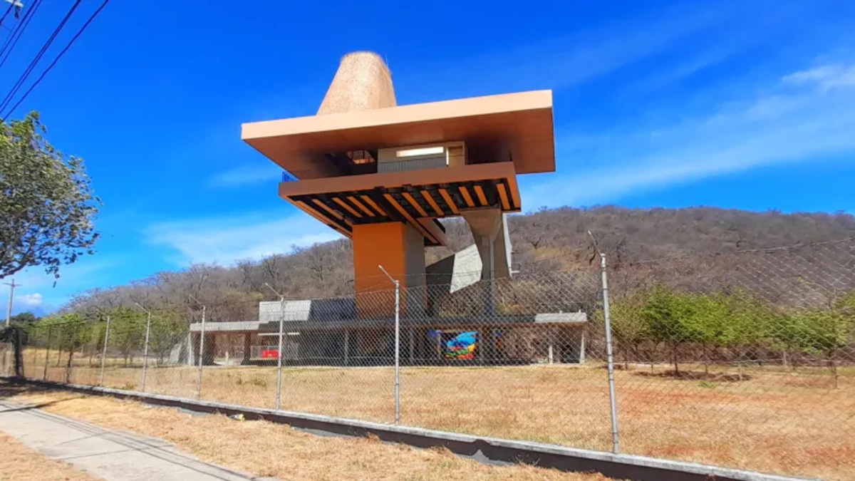 Fiscalía investiga al exalcalde de Valledupar por irregularidades en Casa en el A

 – En la mira