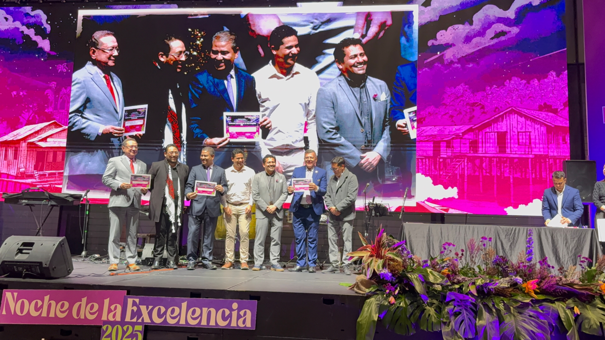 IUB brilla en la Noche de la Excelencia 2025 y anuncia convenio para brindar educación superior a jóvenes desfavorecidos de Barranquilla

 – En la mira