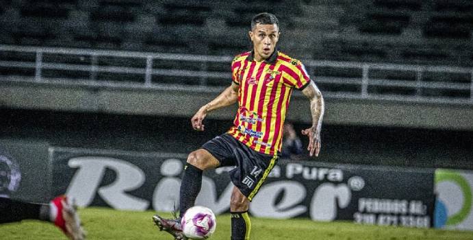 Juan David Ríos se iría a Millonarios si no sucede Mateo García

 – En la mira