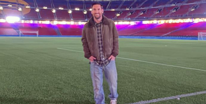 Lionel Messi visitó el Camp Nou de Barcelona

 – En la mira