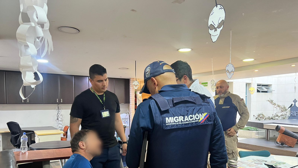 Migración Colombia ha rechazado a 2.674 extranjeros entre enero y septiembre de 2025, la mayoría venezolanos

 – En la mira