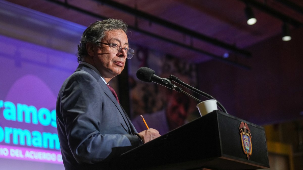El presidente Gustavo Petro señaló que el “uribismo” es el responsable de la gran pérdida de seguidores en su cuenta X: “No lo soportan”

 – En la mira