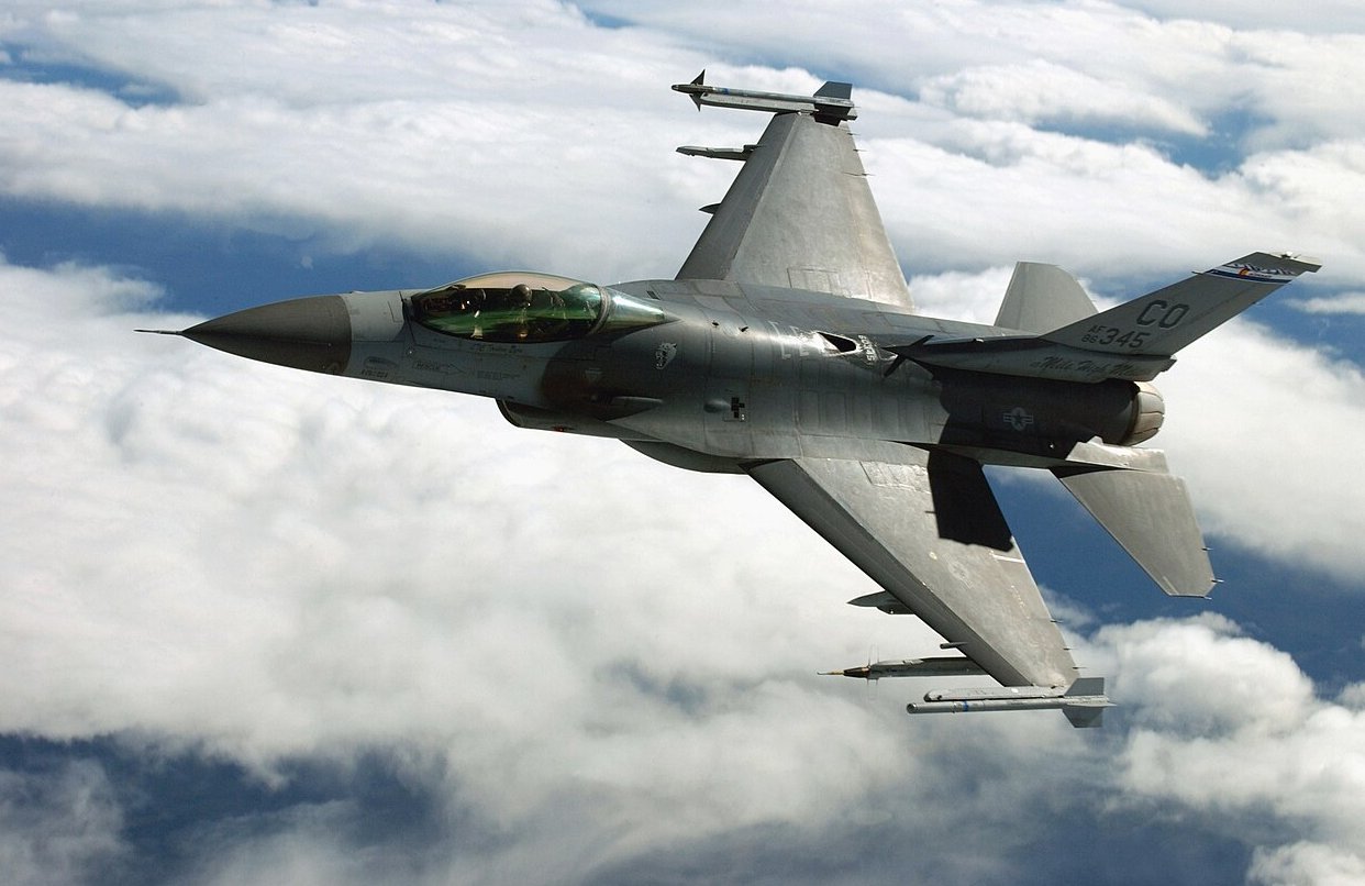 Gobierno insiste en su decisión: Petro explica por qué Colombia rechaza aviones usados ​​de EE.UU. – EXTRA

 – En la mira