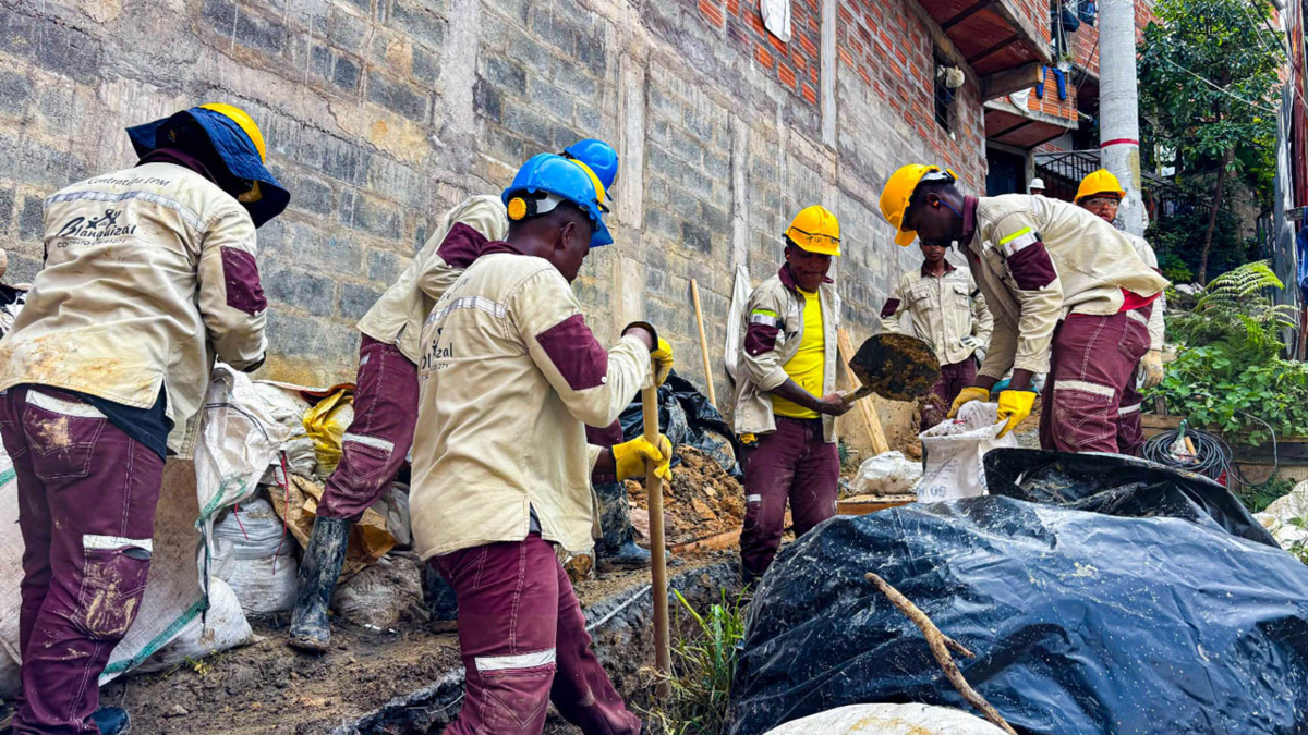 en el caso de Unidos por el Agua se trata de empleo, dignidad y vecinos transformando sus barrios

 – En la mira