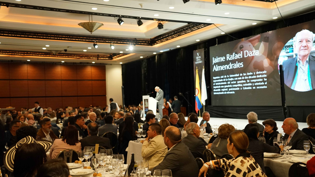 la solidaridad de los animales de granja que trae esperanza a los pueblos; Serán distribuidos a familias rurales de todo el país.

 – En la mira