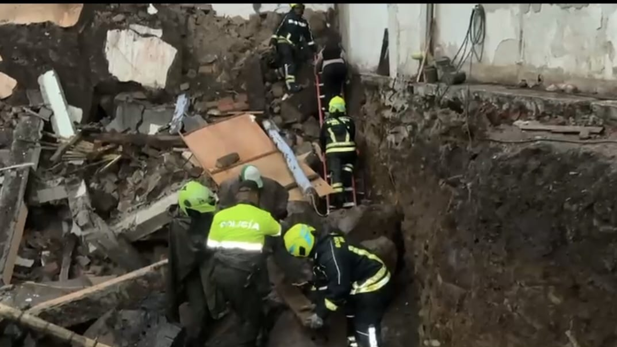 Se derrumbó un edificio en Pasto

 – En la mira