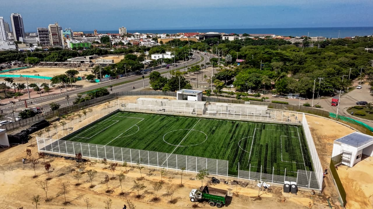 Del cordón de pobreza y escándalos al complejo deportivo cercano a la Ciudad Colonial

 – En la mira