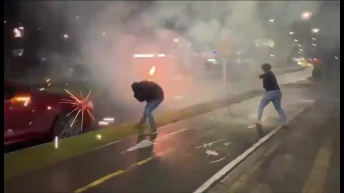 Alarma en Antioquia por el desafío viral de la “guerra contra las bengalas”: se reportó un nuevo caso en el que una persona resultó impactada en Rionegro

 – En la mira