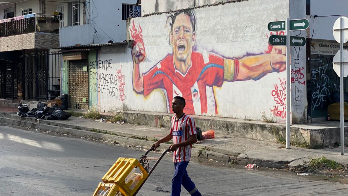 Así se vive la locura rojiblanca en las calles de la “Curramba” antes de la gran final del fútbol colombiano

 – En la mira