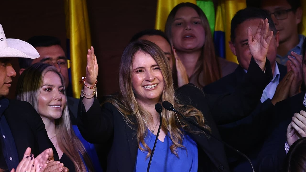 Paloma Valencia toca ‘La Gran Consulta’ y vuelven a lanzar ‘Frente Amplio’

 – En la mira